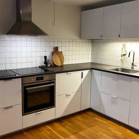 Balcony - Bright 2br