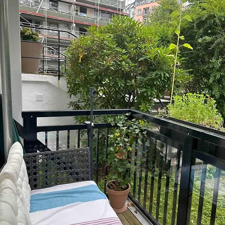 Balcony - Bright 2br شقة